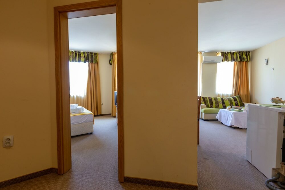 Фото Beach Family Apartment