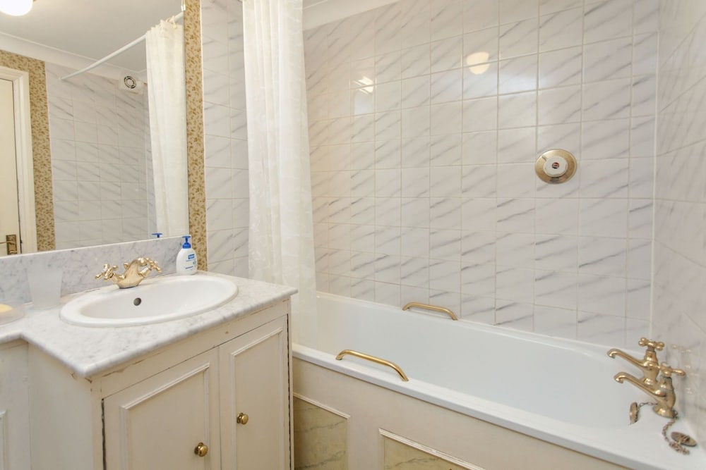 Фото Chelsea for History and Art Lovers