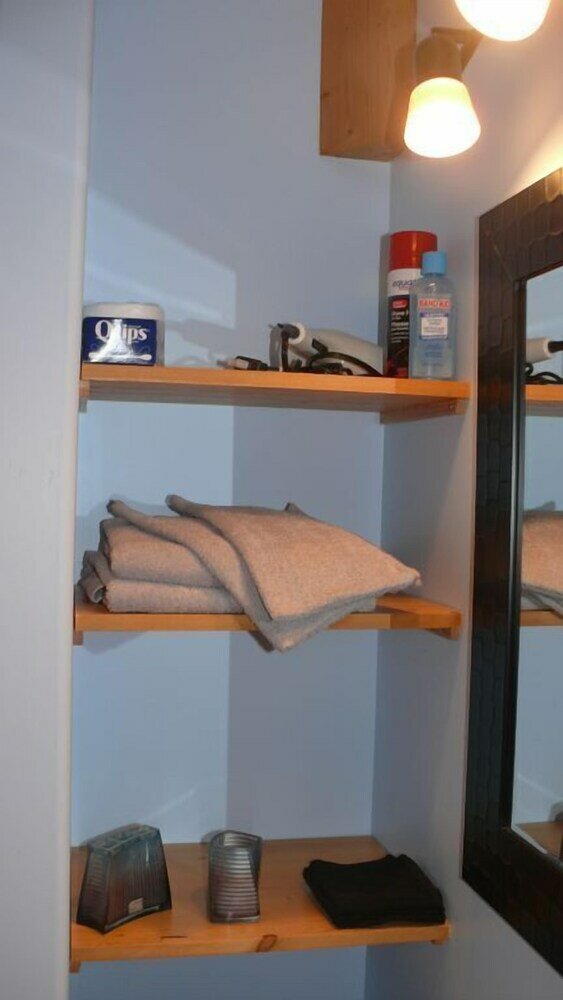 Фото Beautiful Log Chalet Near Fernie, Bc