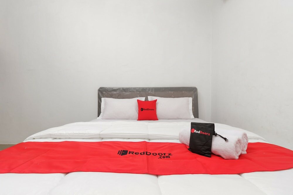 Фото RedDoorz near Rsu Suaka Insan