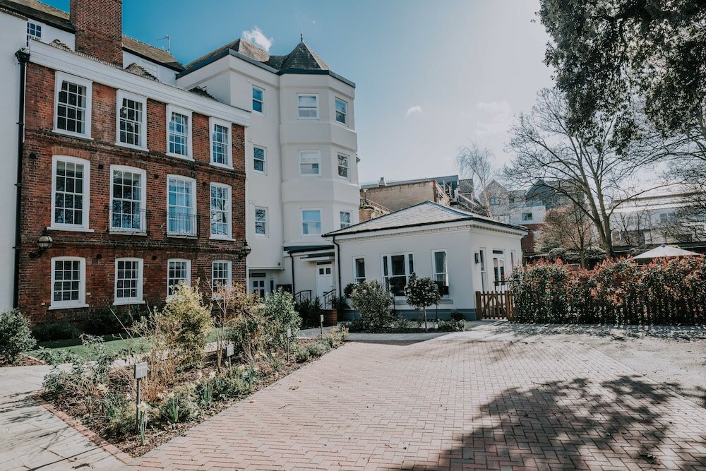 Фото Cavendish House