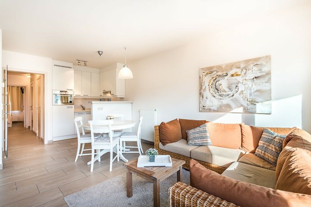 Фото Gaston Lejeune 304