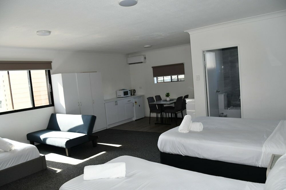 Фото Lakeside Inn Illawarra