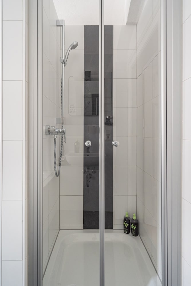 Фото Limehome Dresden Hoyerswerdaerstraße