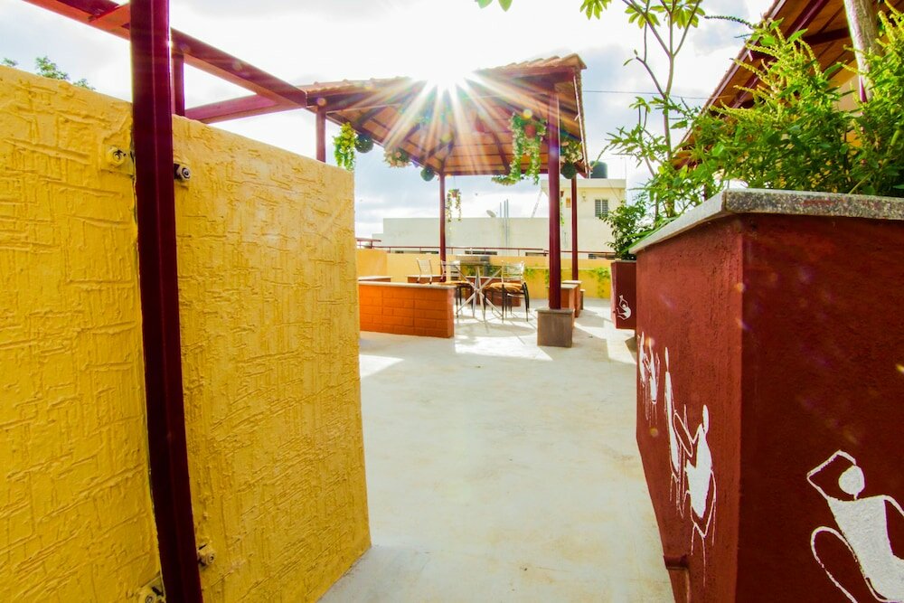 Фото Rainbow Service Apartment