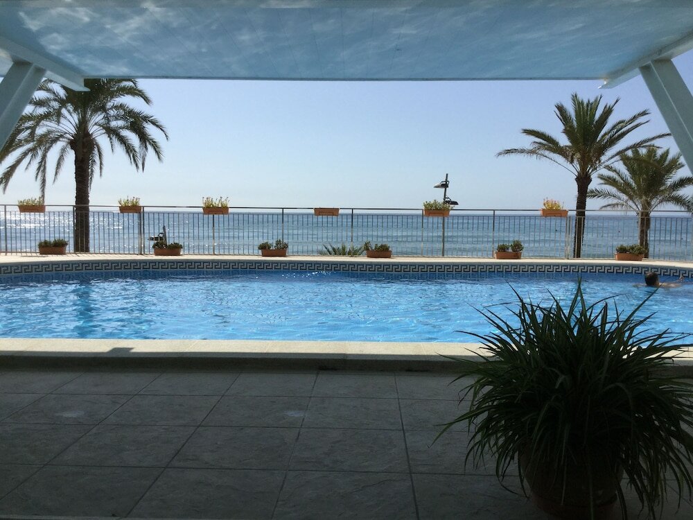 Фото Calafell Beach