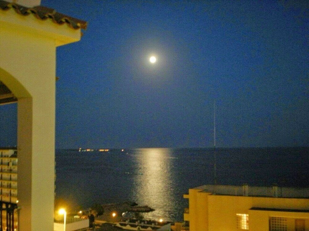 Фото Apartamento a 500 metros de la playa