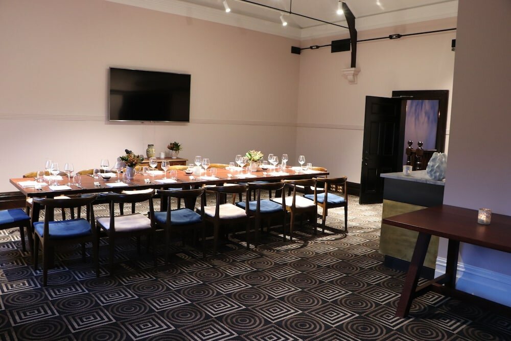 Фото Clarence Hotel