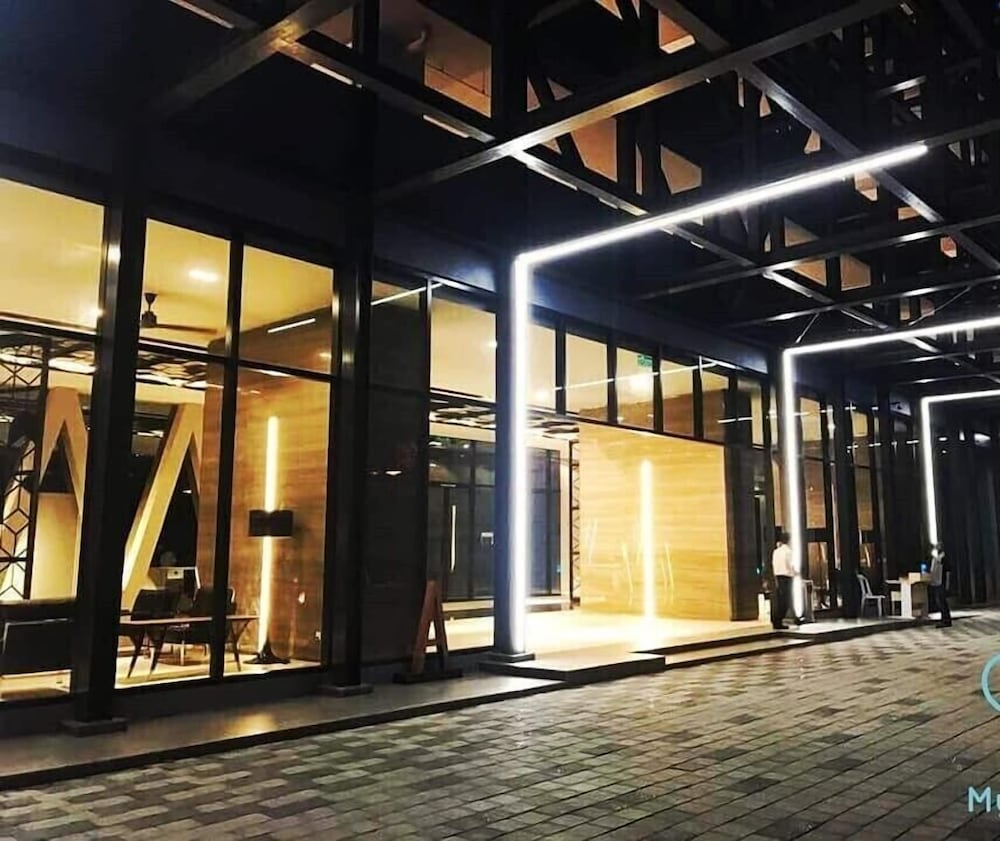 Фото Expressionz Professional Suites by Kl101