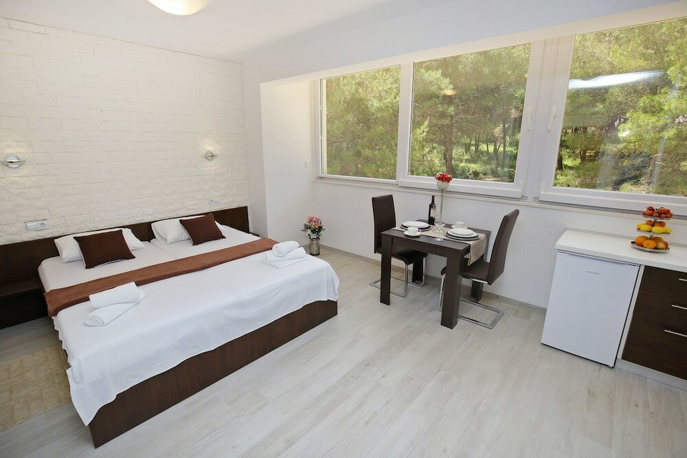 Фото Deluxe Mkc Apartments