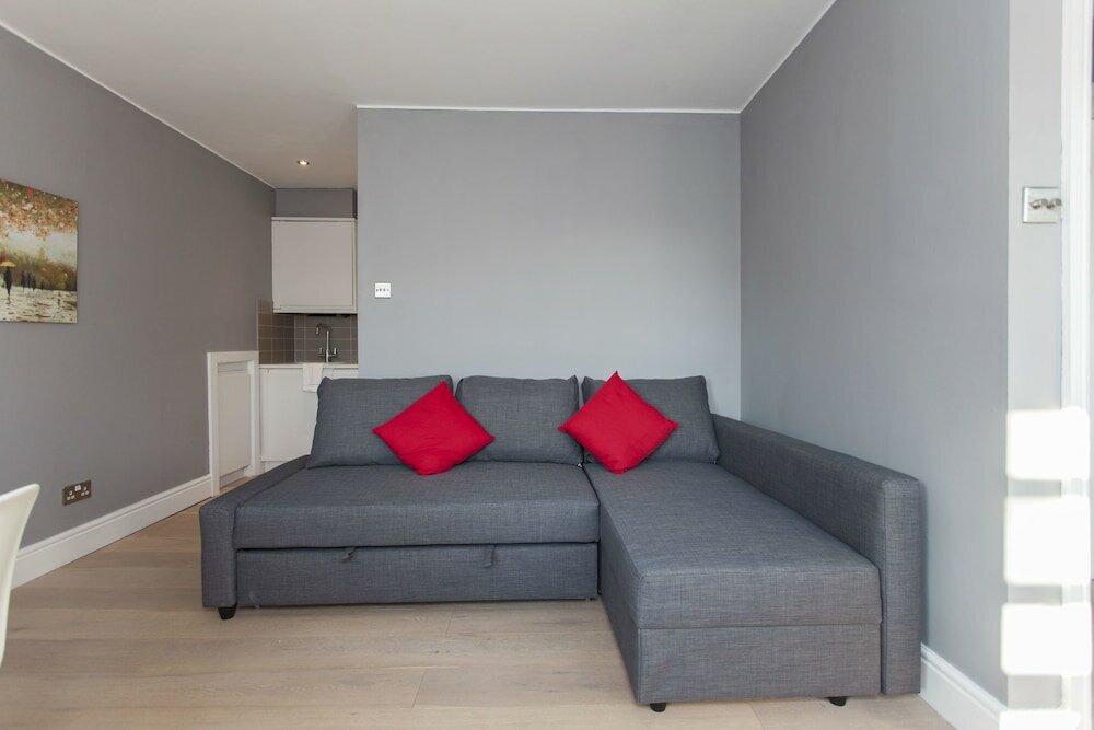 Фото Shopping Centre and Cinema Atmosphere