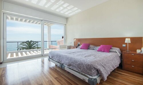 Гостиница Luxury Beachfront Villa in Tarragona Th 63 в Таррагоне