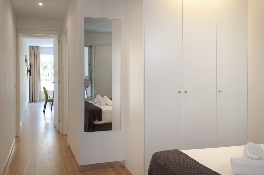 Фото MyFlats Luxury Downtown