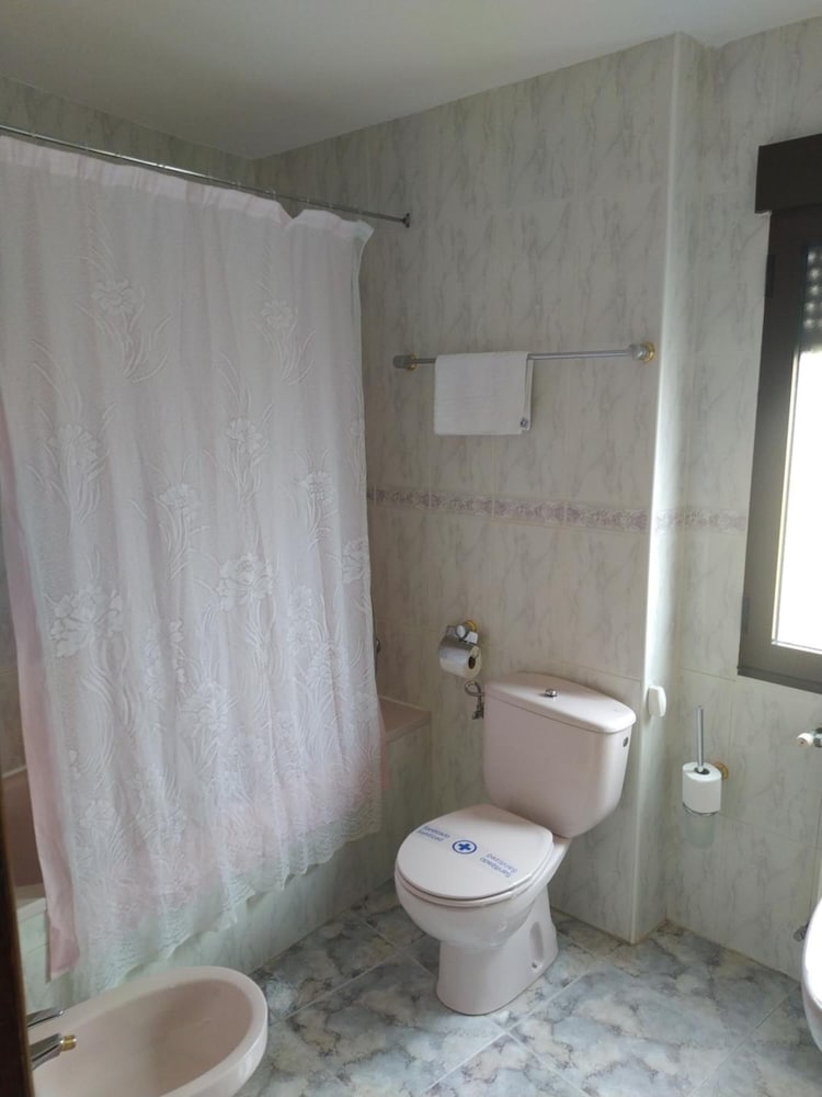 Фото Hostal Arribes Del Duero