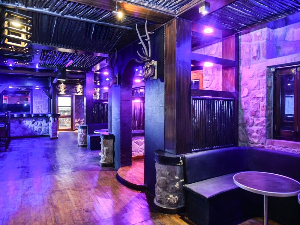 Фото Capital O 35409 Hotel Megh Niwas