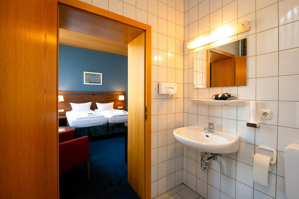 Фото Hotel Fränkischer Hof