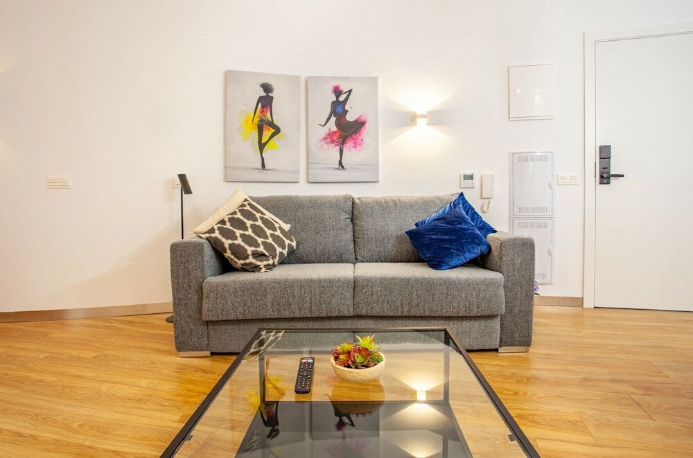 Фото MyFlats Luxury Downtown