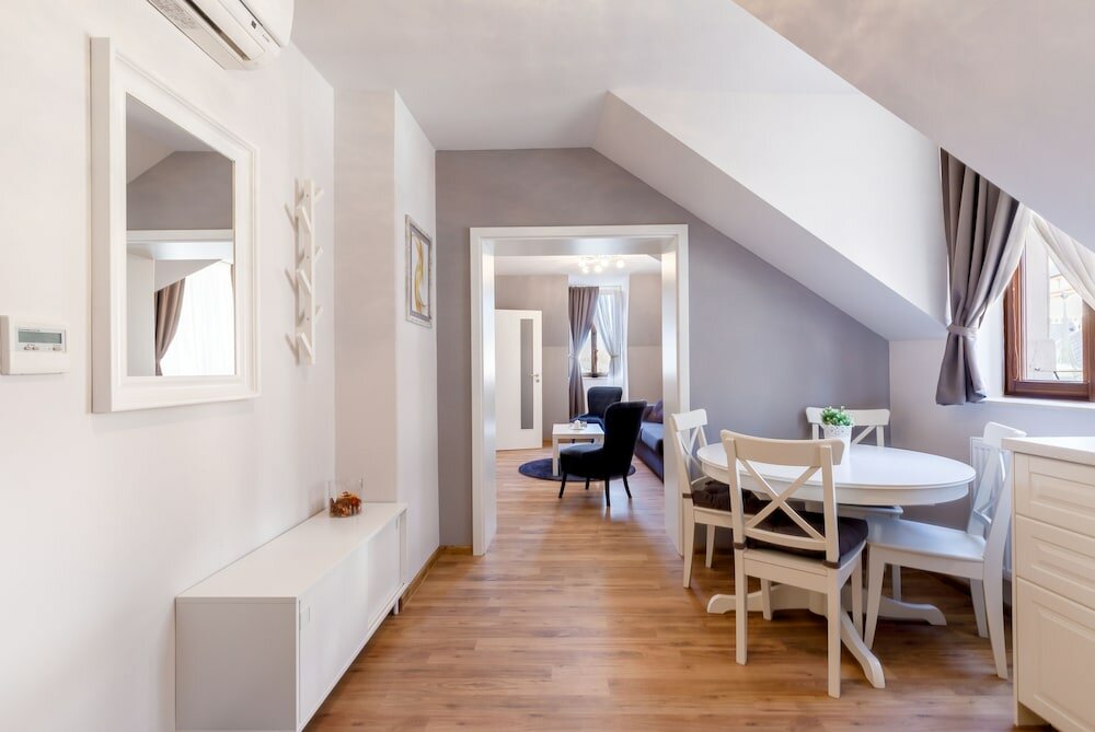 Фото Apartments Menuet