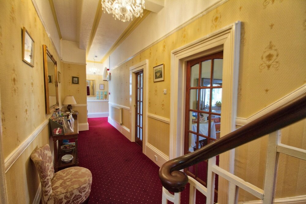 Фото Holcombe House