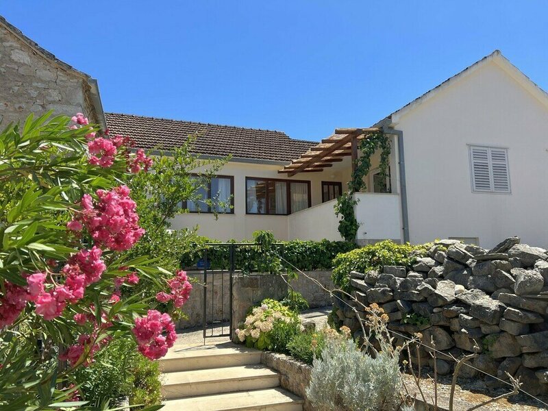 Гостиница House Lara