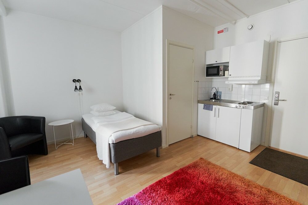 Фото Slagsta Gate Hotell