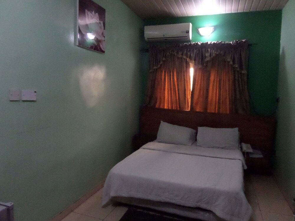 Фото Indices Hotel and Garden