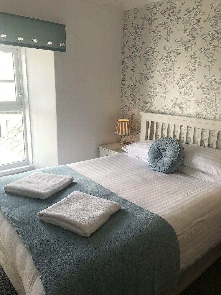 Фото Highcliffe Hotel