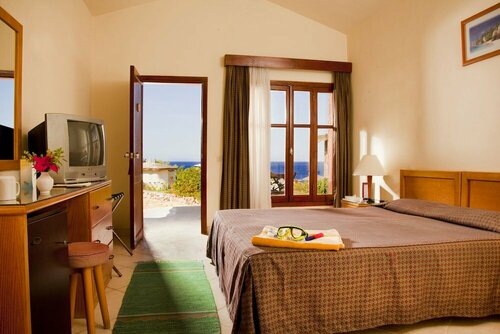 Гостиница Xperience Hill-Top Beach Resort в Шарм-эль-Шейхе