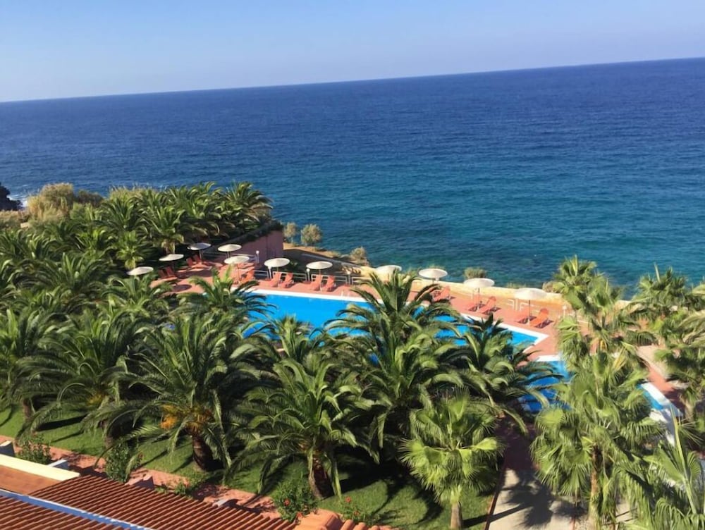 Фото Europa Resort Hotel