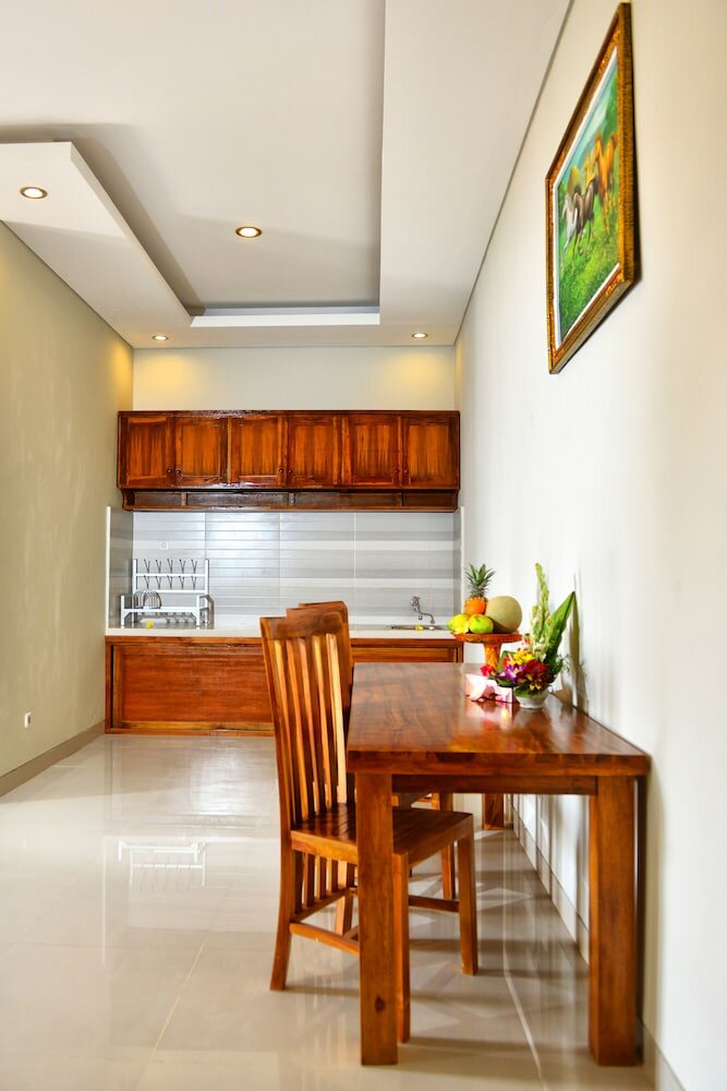 Фото Suwardika Homestay and Dormitory - Hostel