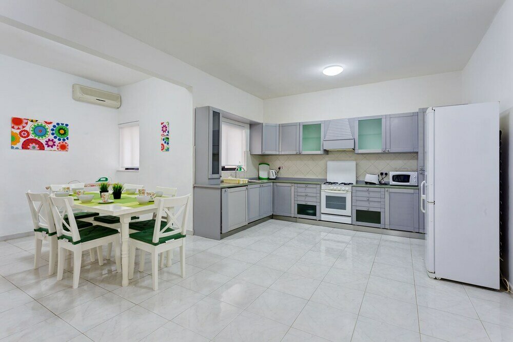 Фото Seafront Apartment in Sliema wt Breathtaking Views