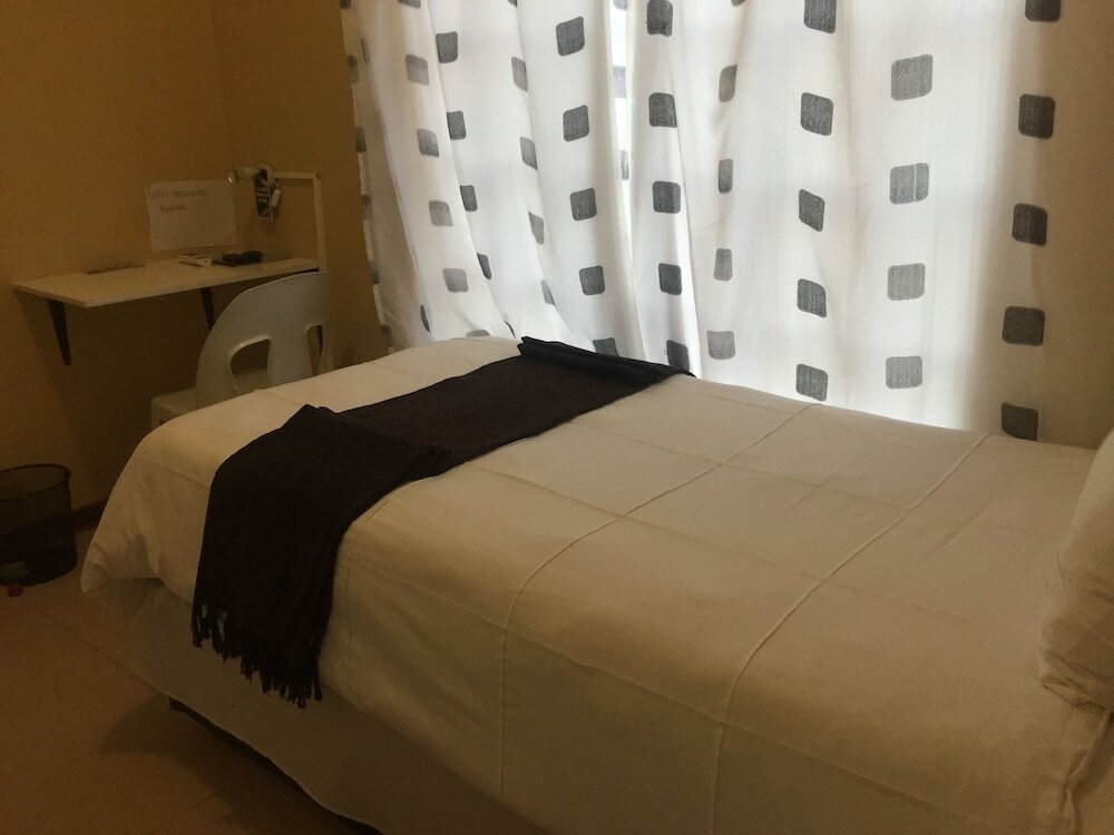 Фото Rosey Rest Inn