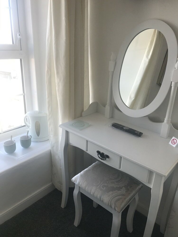 Фото Highcliffe Hotel