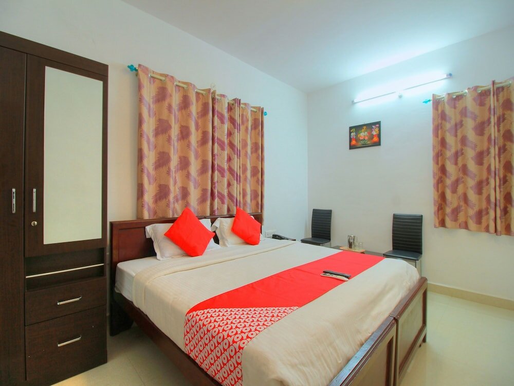 Фото Oyo 15478 Lalana Residency