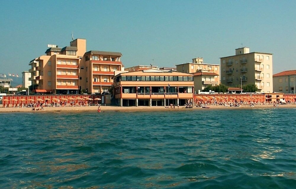 Фото Hotel Il Delfino