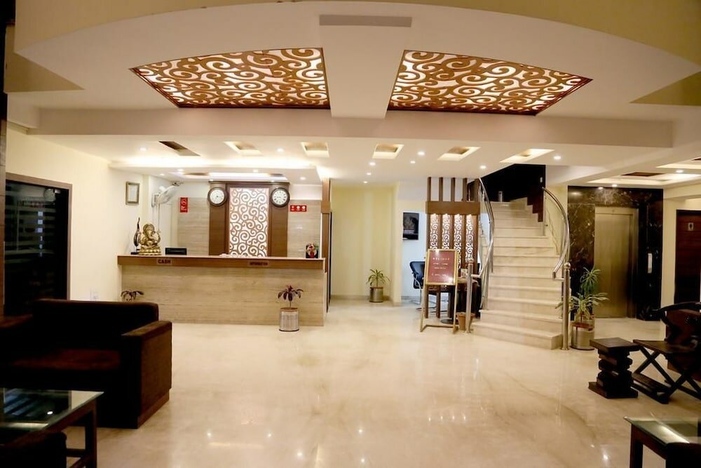 Фото отеля 1