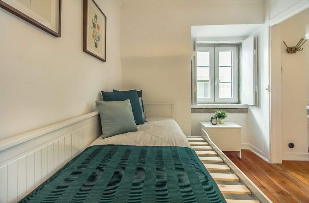 Фото Unique and Stylish Flat in Historic Lisbon