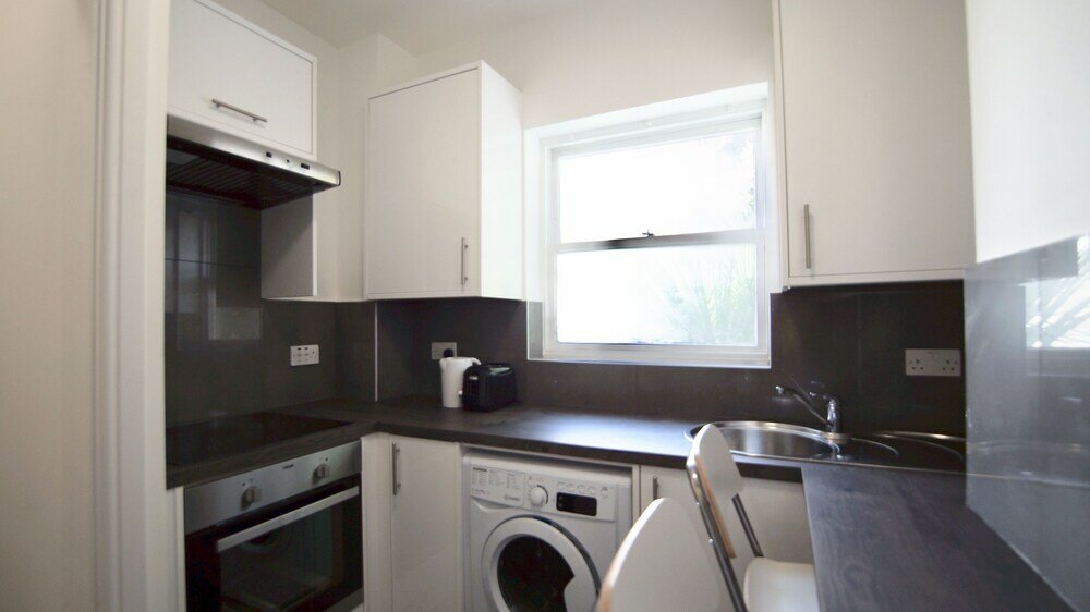 Фото Ifield Road