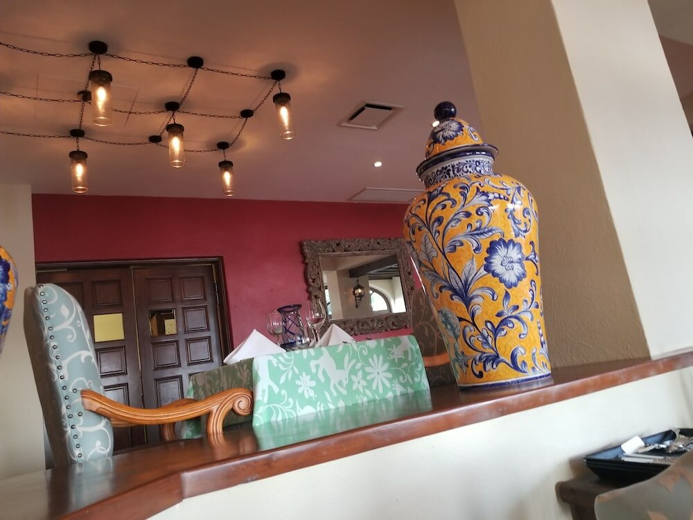 Фото 1 Minute to the Sand