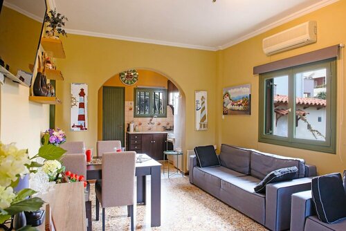 Гостиница Peris Beach Villa Galaxy near Athens Airport