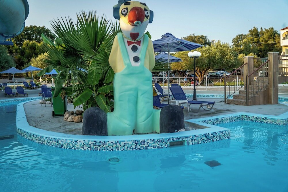 Фото Hotel Kanali