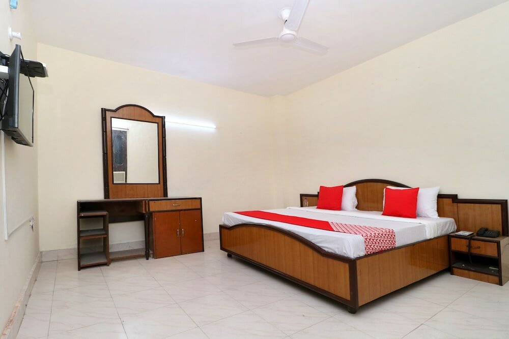 Фото Oyo 24326 Ab Hotel