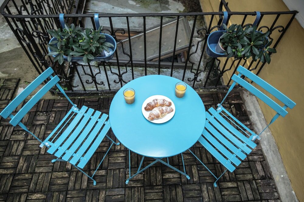 Фото Charles Bridge Hostel & Apartments