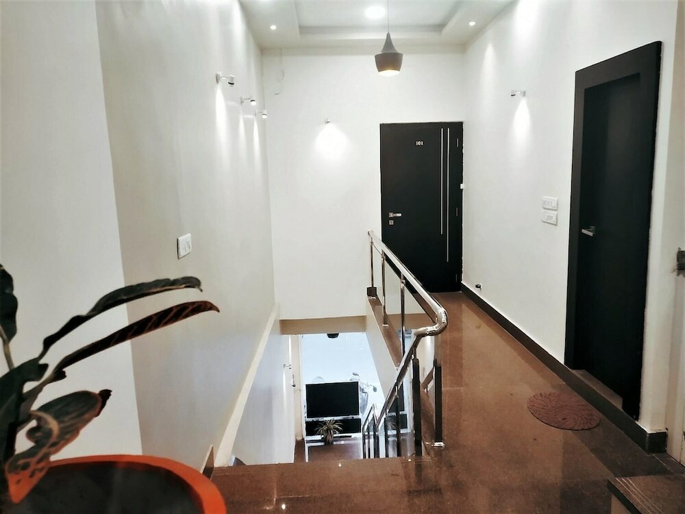 Фото Hotel Suryansh