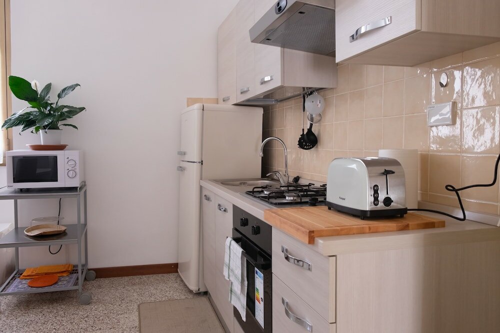 Фото Roma - VIA la Spezia 70