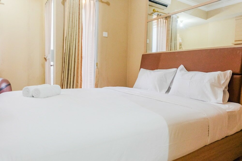 Фото Minimalist Studio Room Great Western Apartment