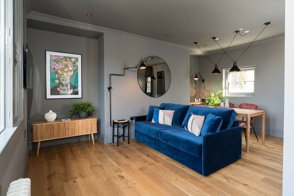 Фото Hiding Space - Trim Street Apartments