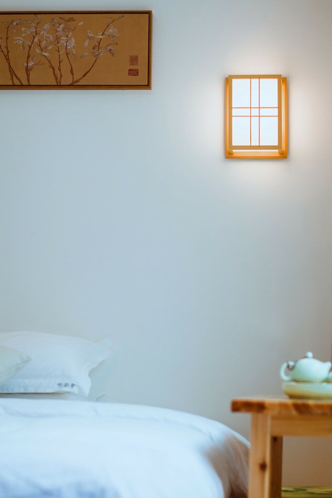 Фото Listening To The Rain Hall Inn