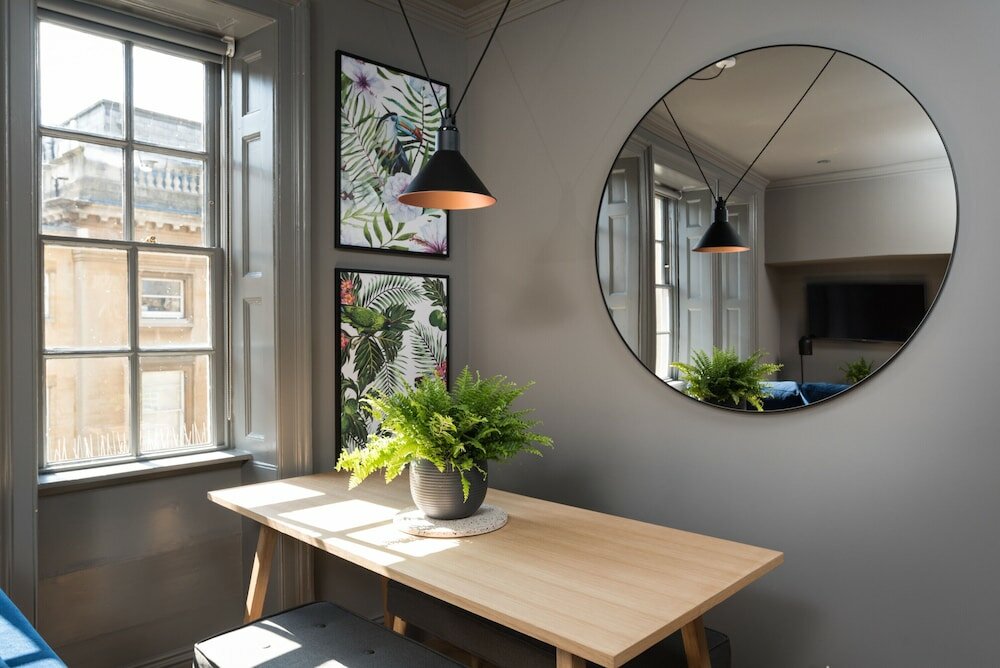 Фото Hiding Space - Trim Street Apartments