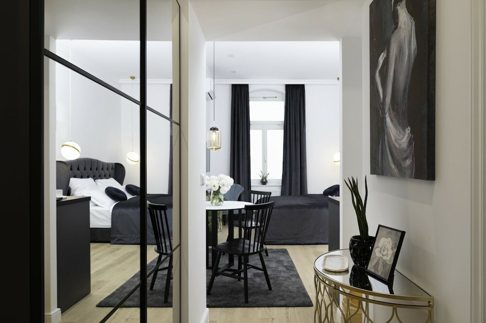 Фото Pierrot & Pierrette Apartments